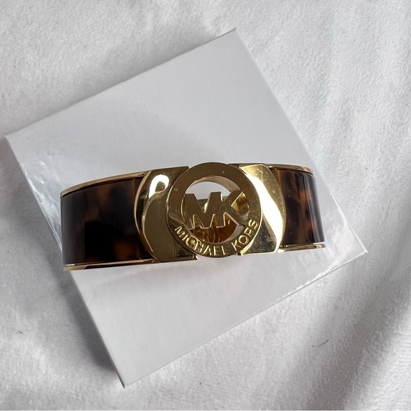 MICHAEL KORS Gold Tortoiseshell MK Cuff Bracelet - Picture 6 of 9